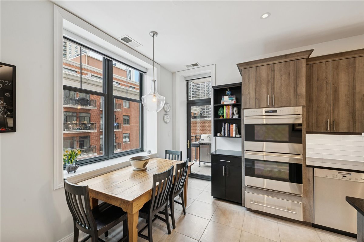 30 W Erie Street Unit: 601