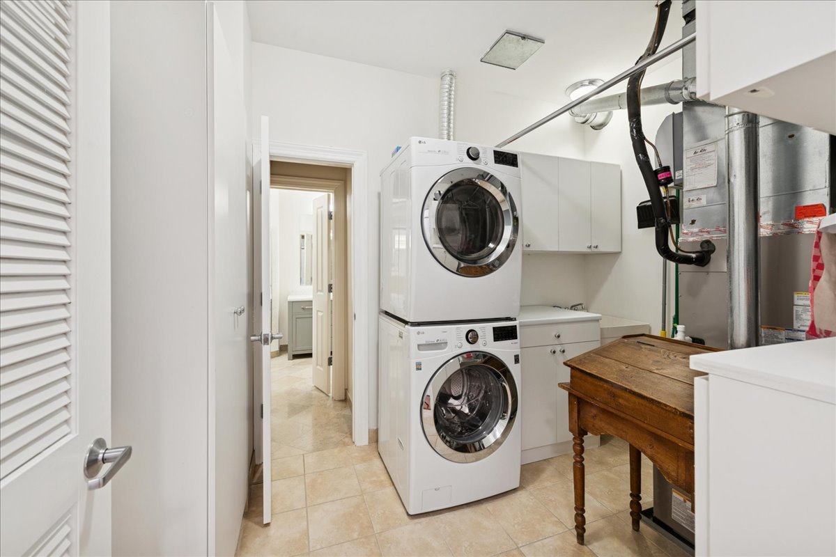 30 W Erie Street Unit: 601