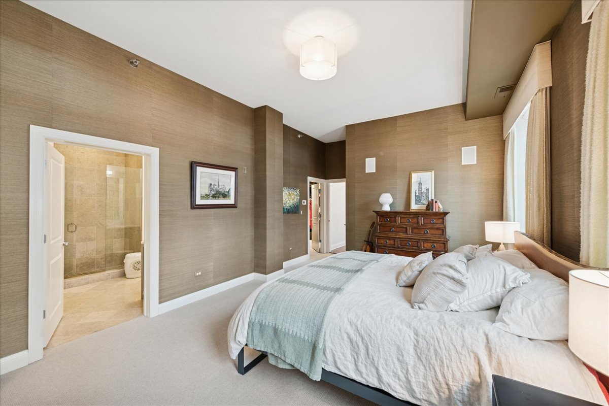 30 W Erie Street Unit: 601