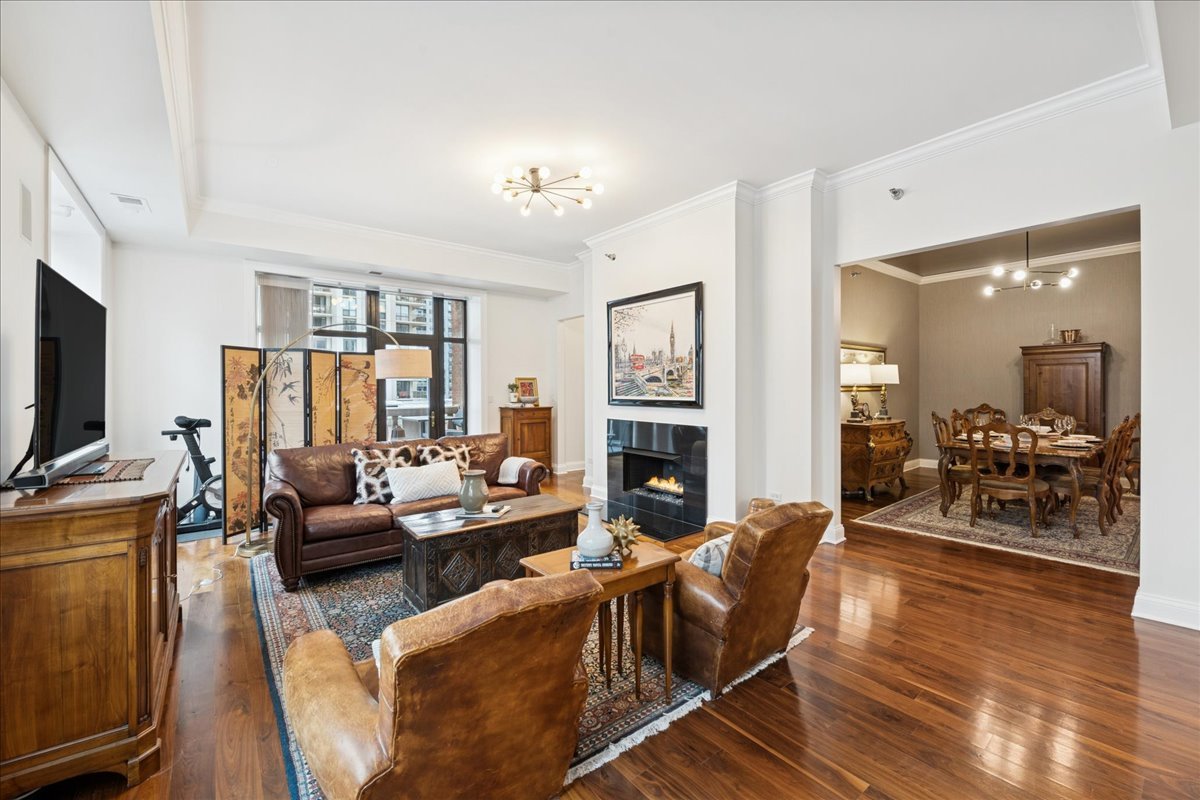 30 W Erie Street Unit: 601