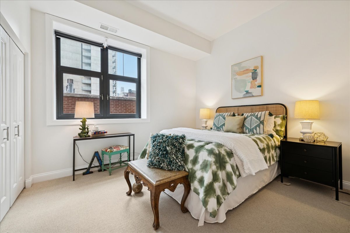 30 W Erie Street Unit: 601