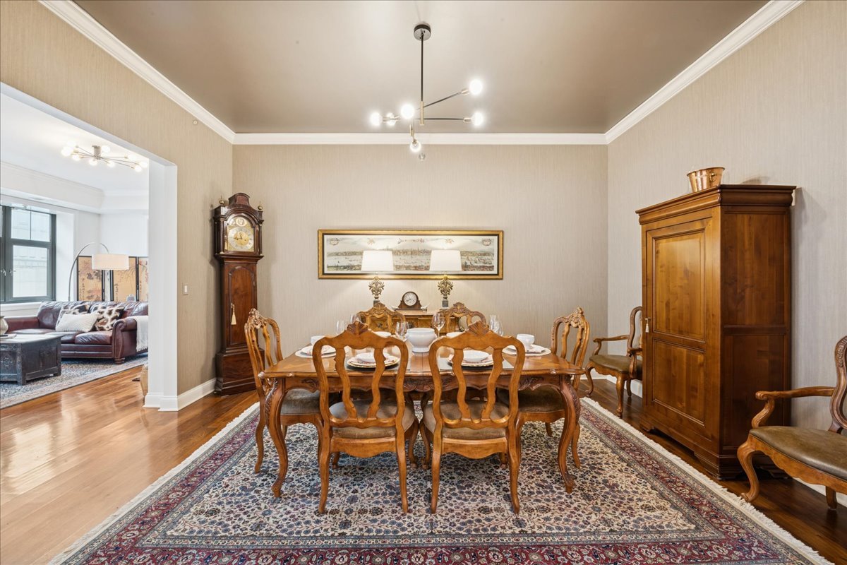 30 W Erie Street Unit: 601