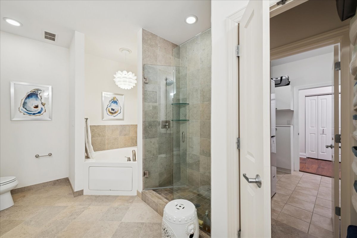 30 W Erie Street Unit: 601