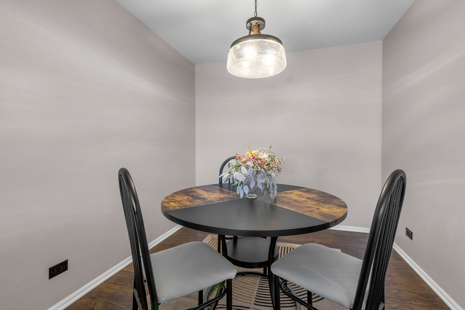 950 E Wilmette Road Unit: 330