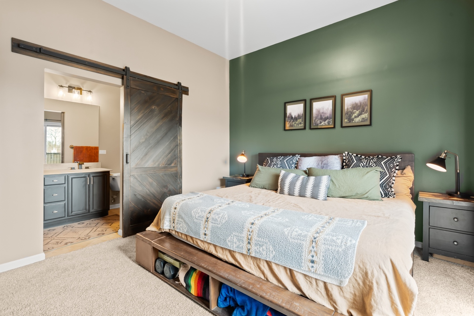 2248 W Foster Avenue Unit: 4