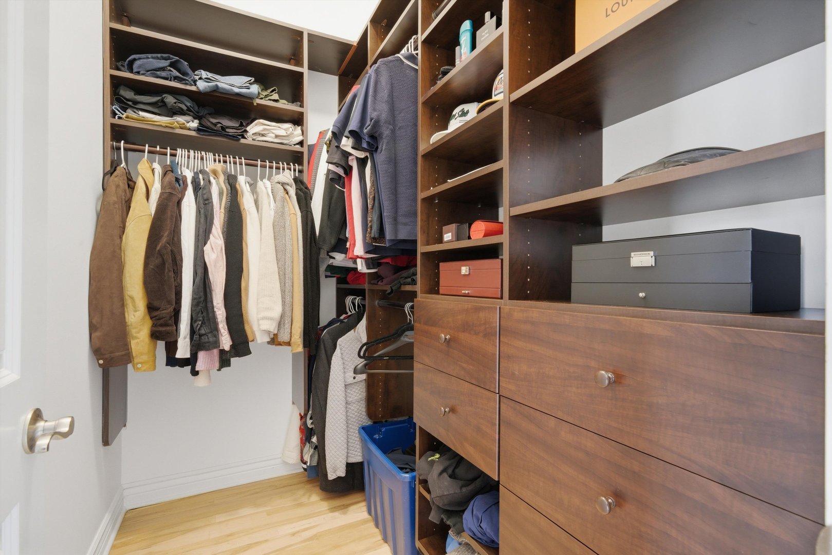 2538 W Chicago Avenue Unit: 4