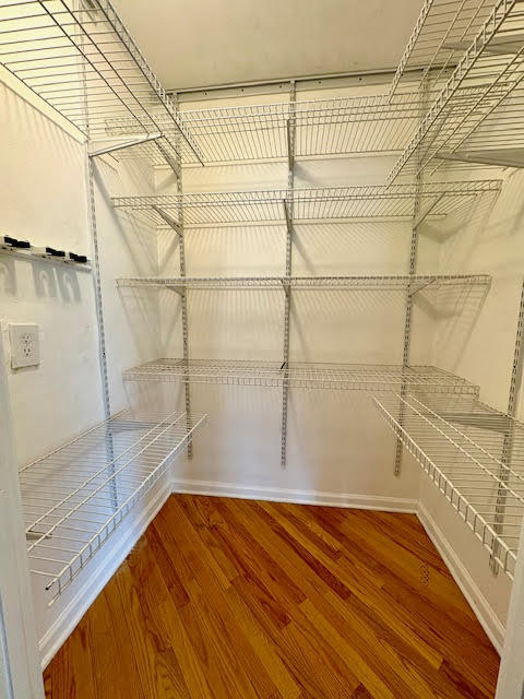 1255 N SANDBURG Terrace Unit: 806