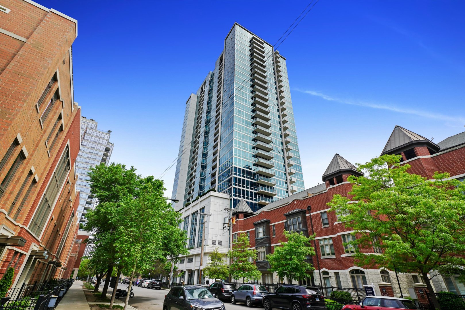 1629 S Prairie Avenue Unit: 1207