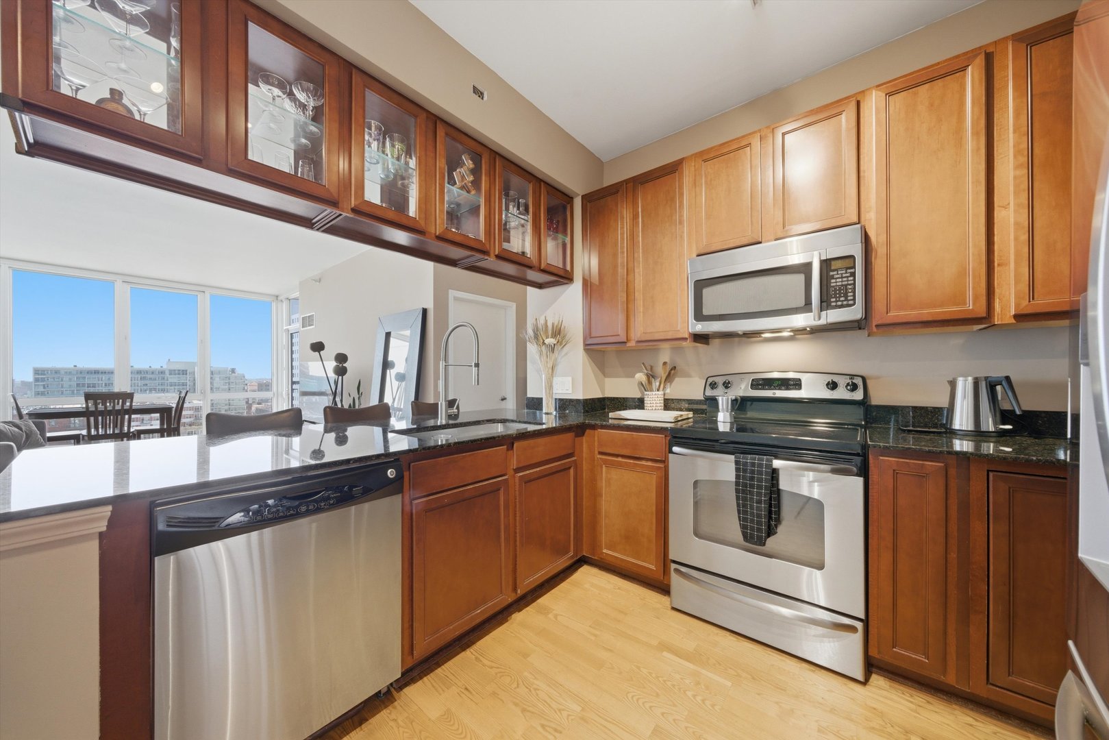1629 S Prairie Avenue Unit: 1207