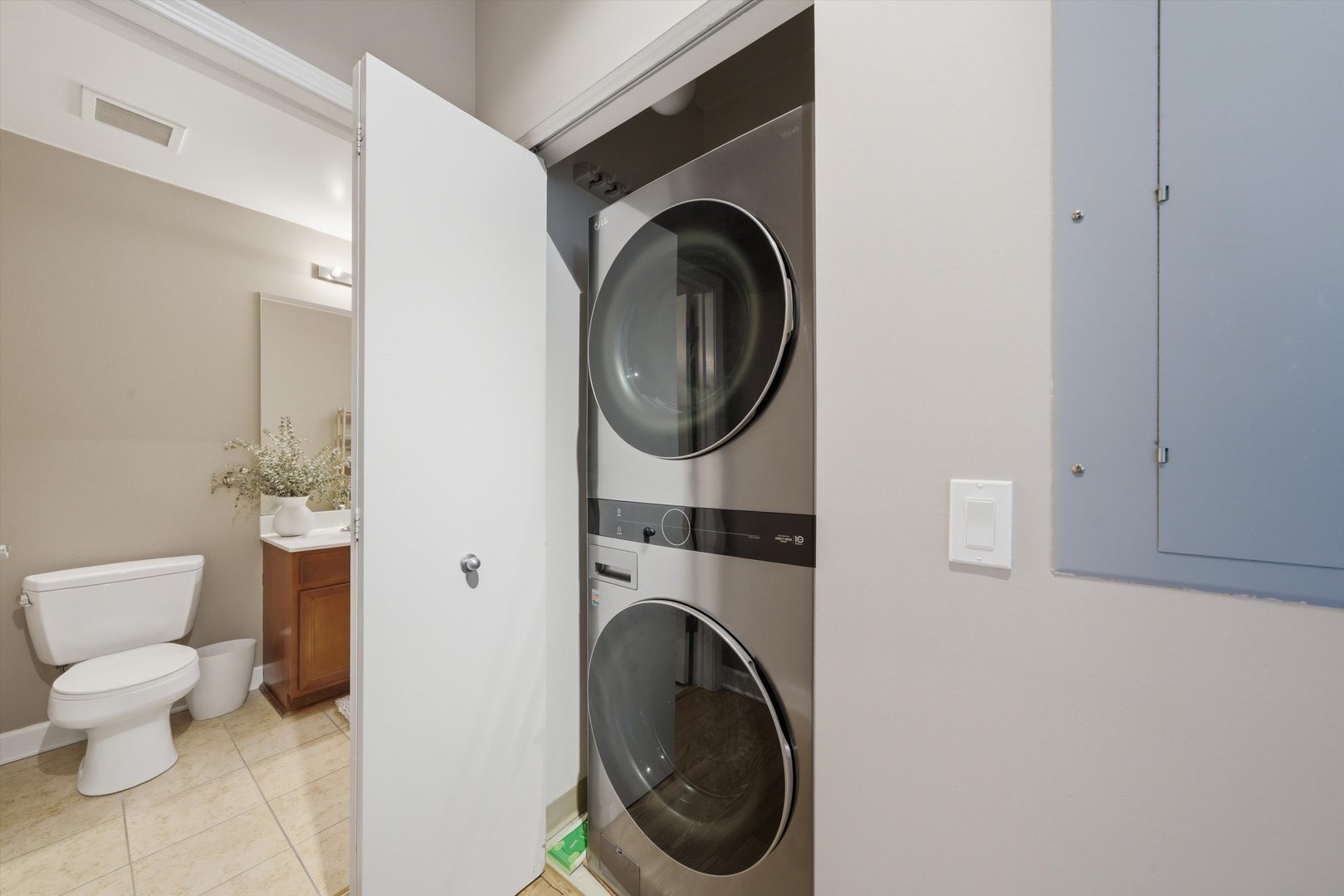 1629 S Prairie Avenue Unit: 1207