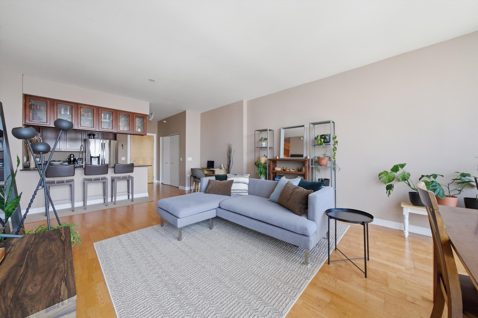1629 S Prairie Avenue Unit: 1207