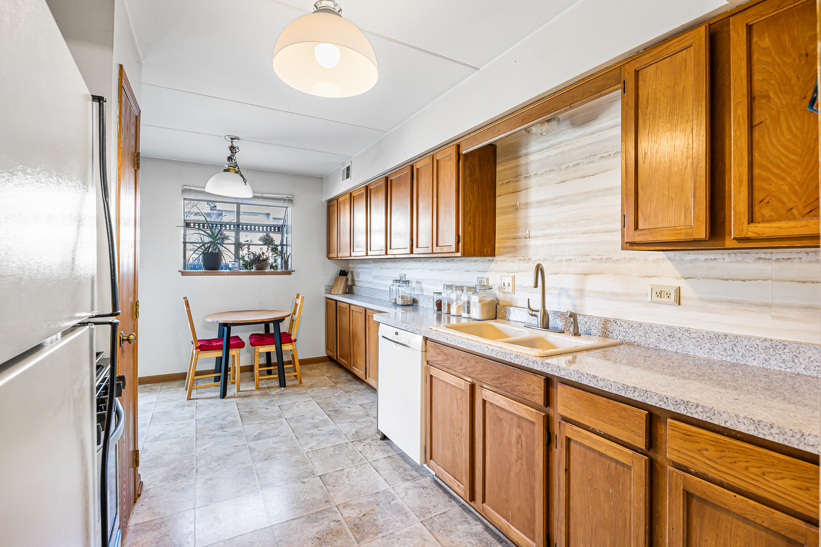 1226 Chalet Road Unit: 2-102