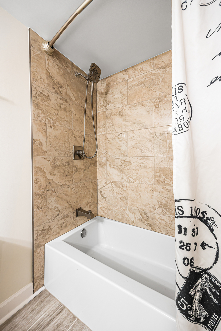 1226 Chalet Road Unit: 2-102