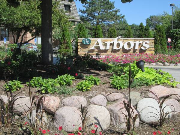 9 Oak Creek Drive Unit: 1903