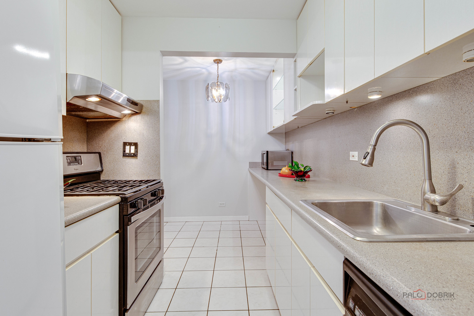 9 Oak Creek Drive Unit: 1903