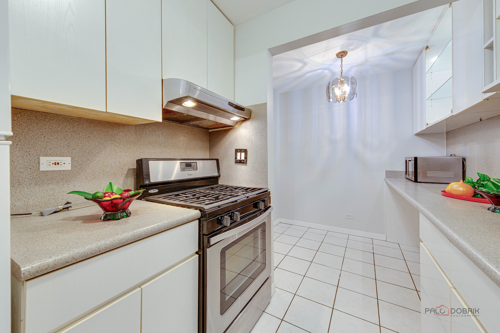 9 Oak Creek Drive Unit: 1903