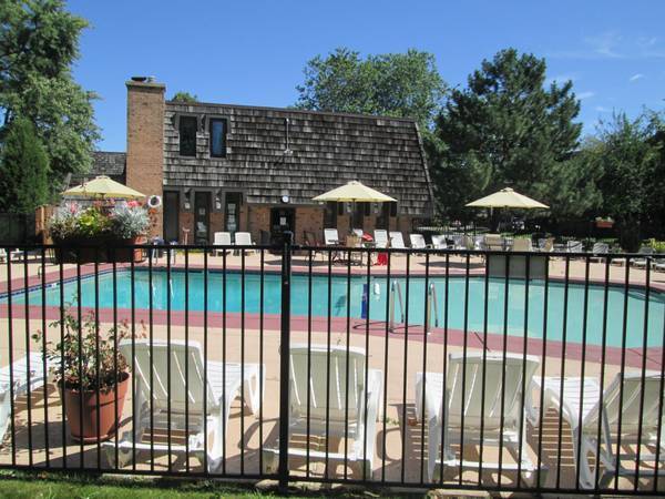 9 Oak Creek Drive Unit: 1903