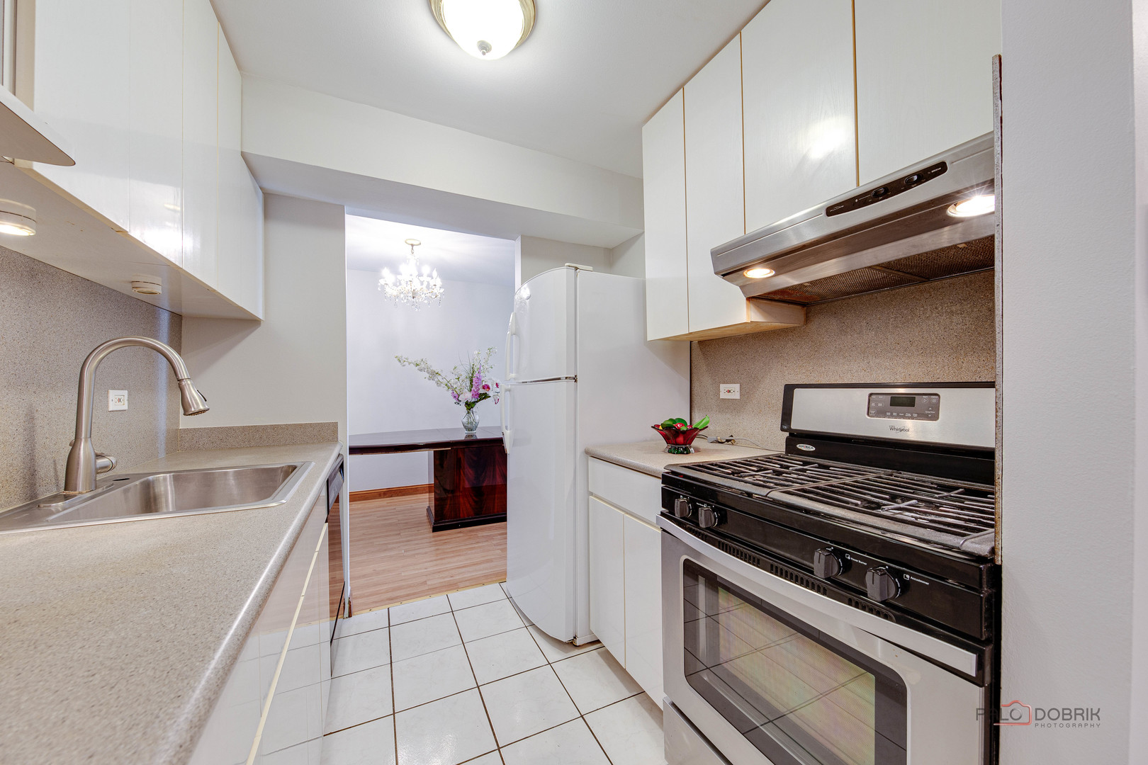 9 Oak Creek Drive Unit: 1903