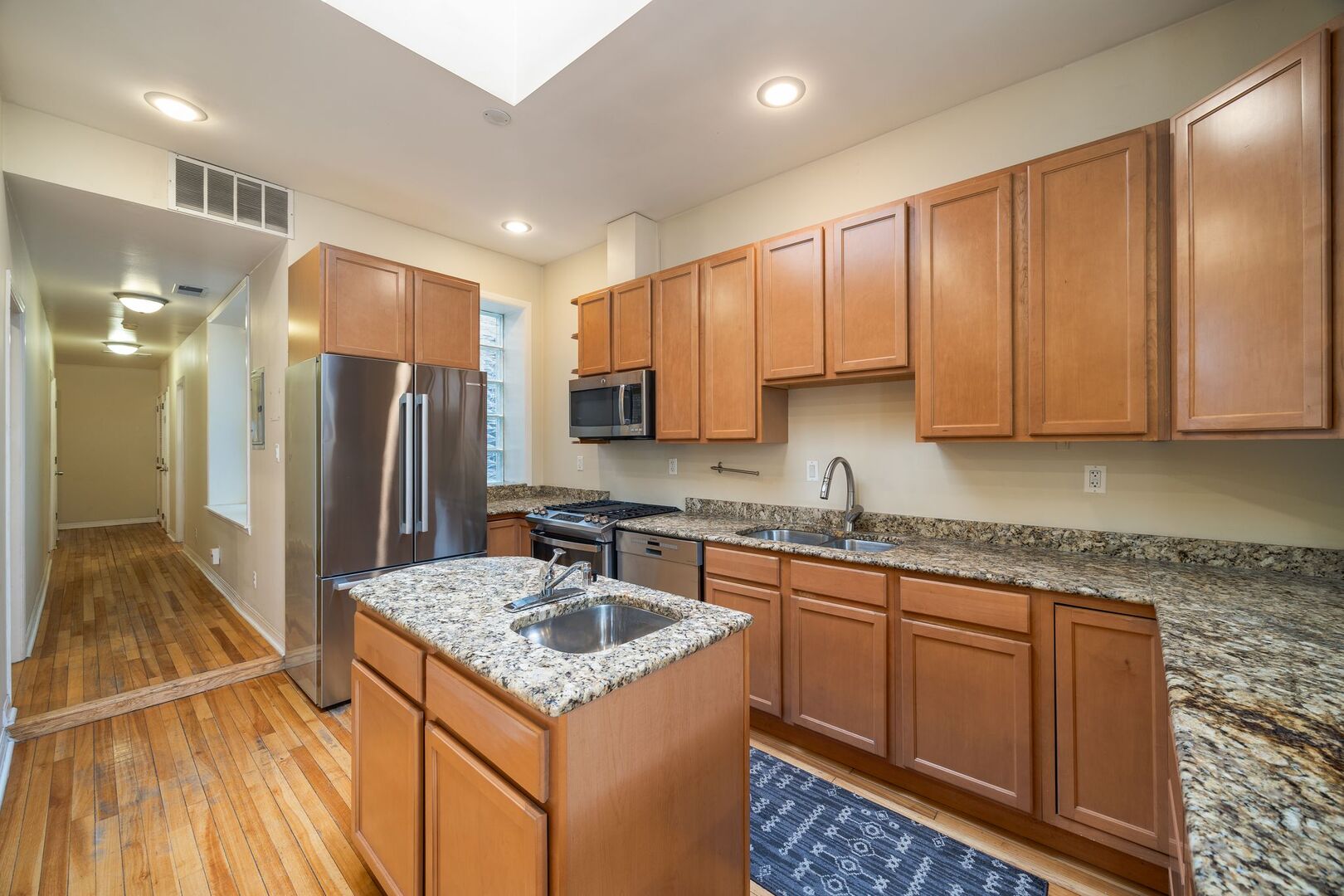 2321 N MILWAUKEE Avenue Unit: 3