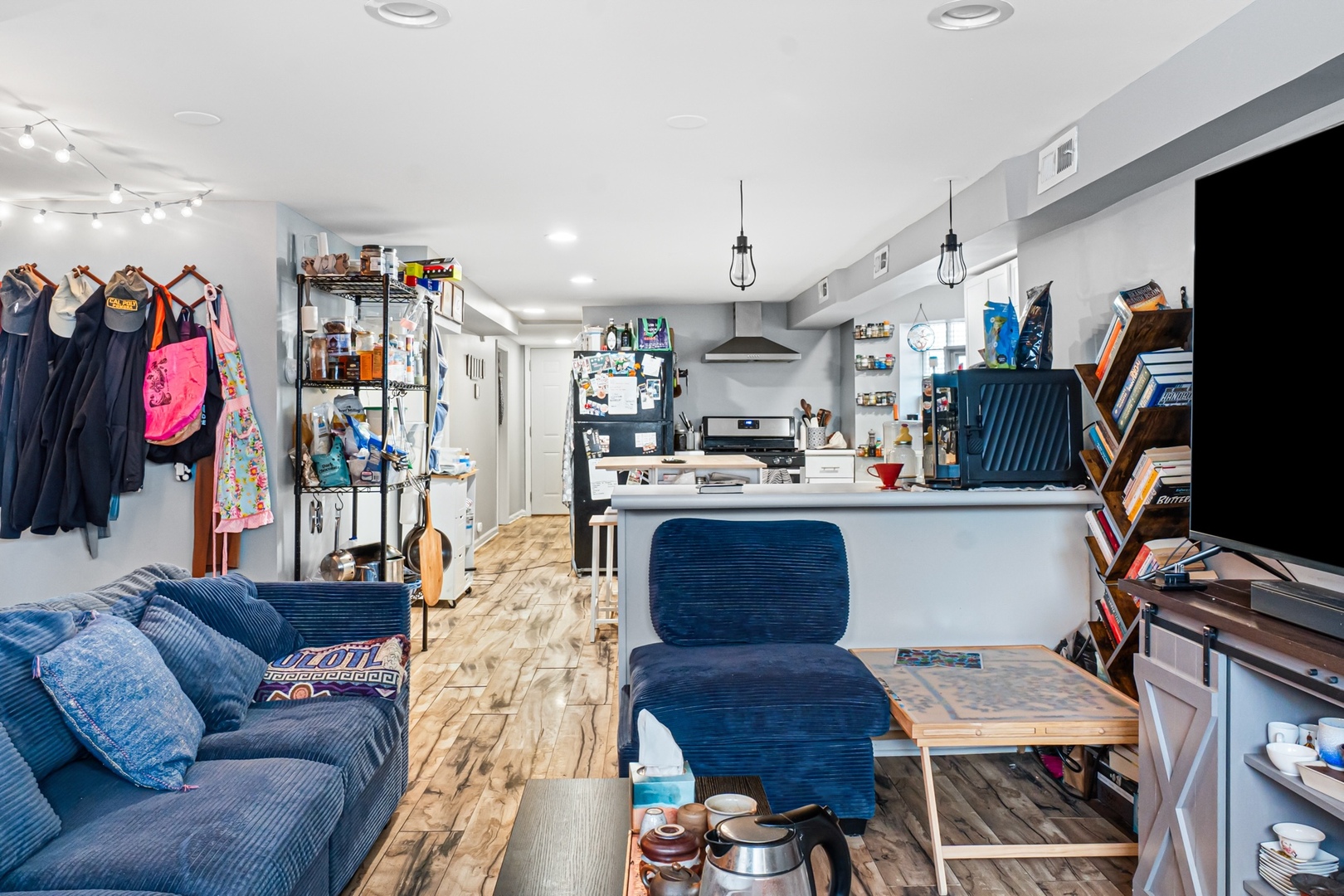 4021 N Whipple Street