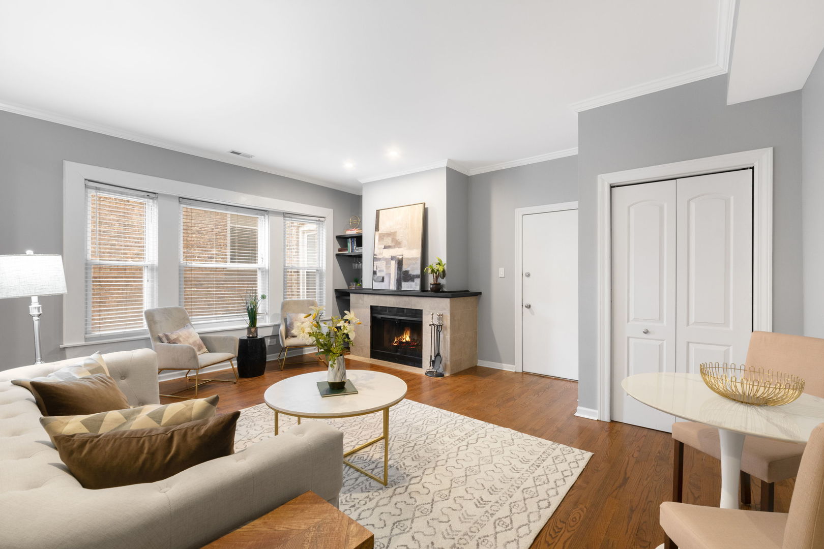 629 W Sheridan Road Unit: 1D