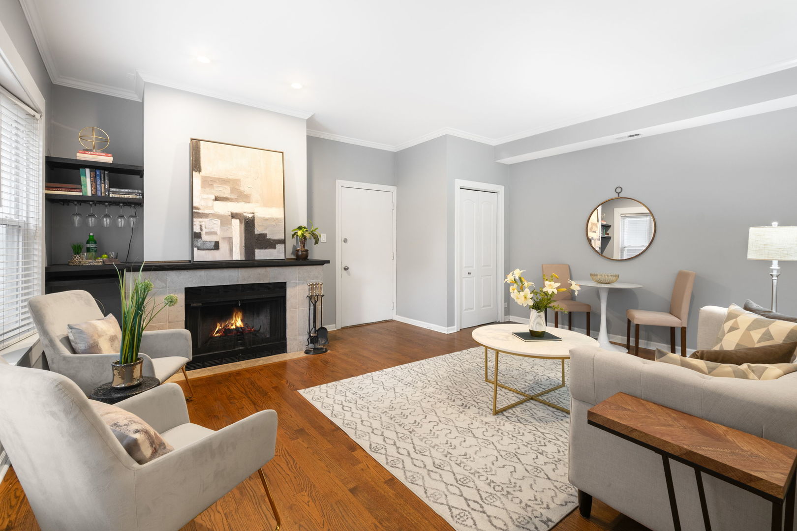 629 W Sheridan Road Unit: 1D
