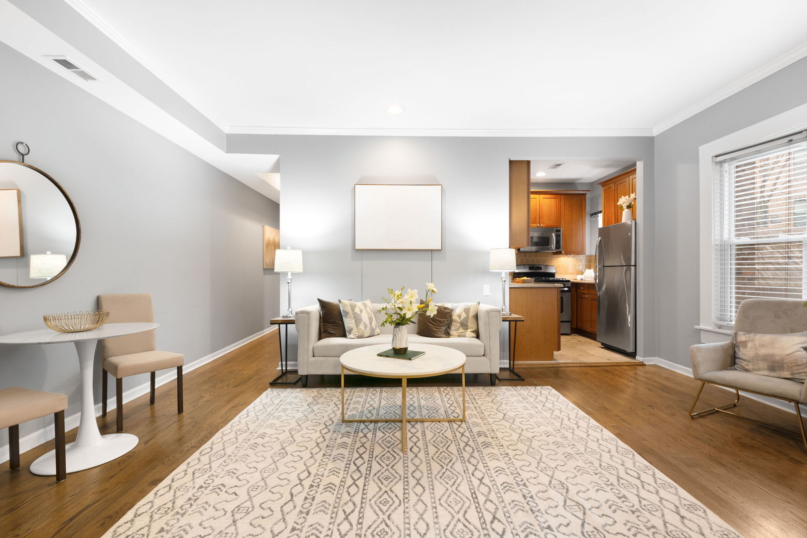 629 W Sheridan Road Unit: 1D