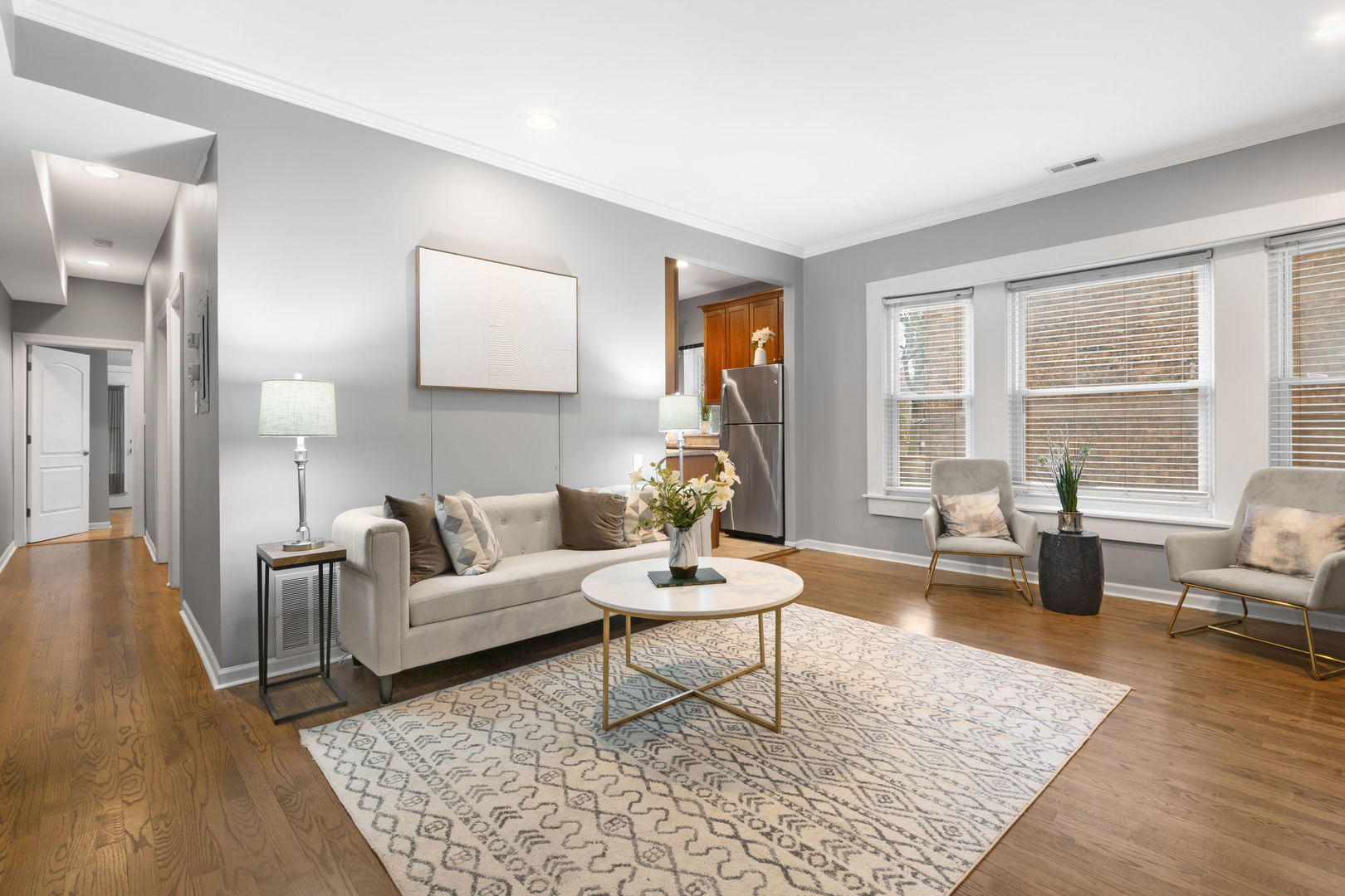 629 W Sheridan Road Unit: 1D
