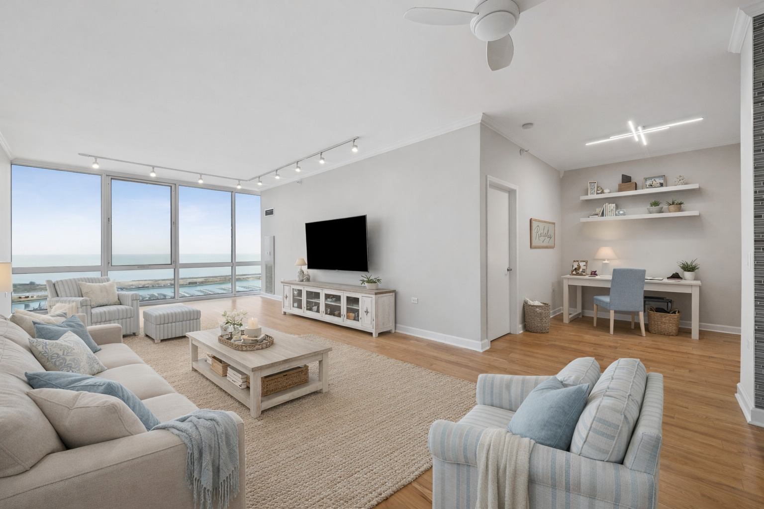 1629 S Prairie Avenue Unit: 2802