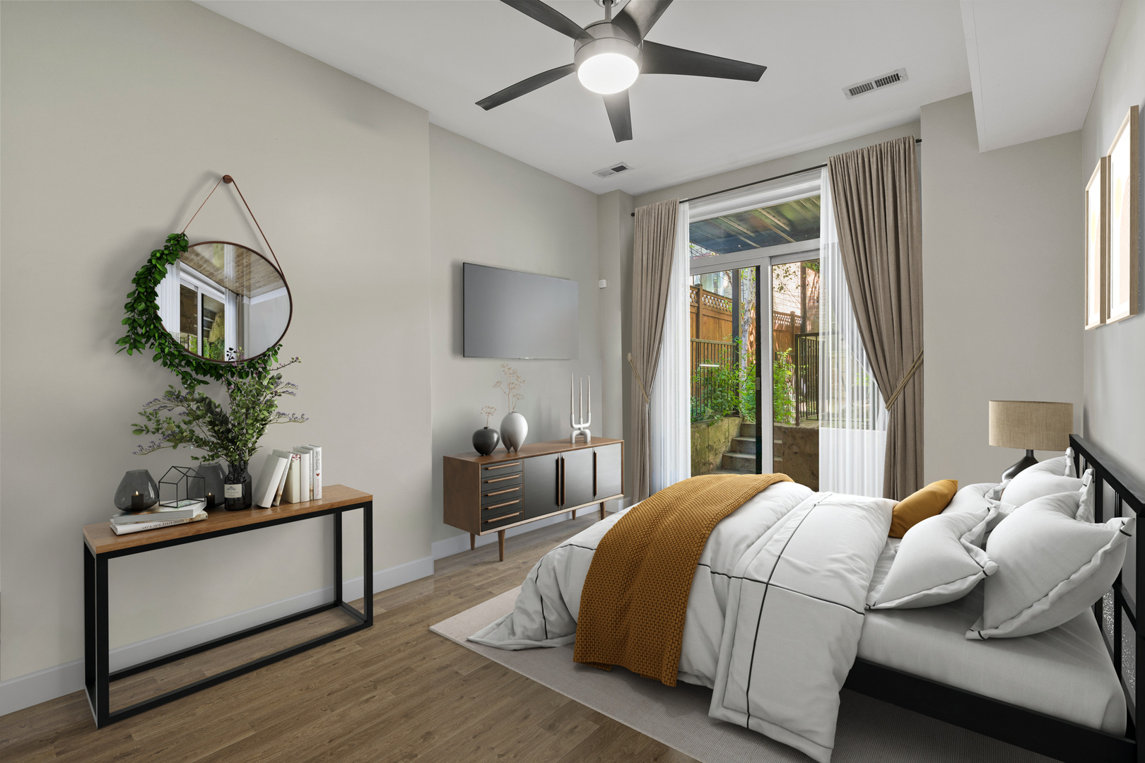 1525 N Claremont Avenue Unit: 1A