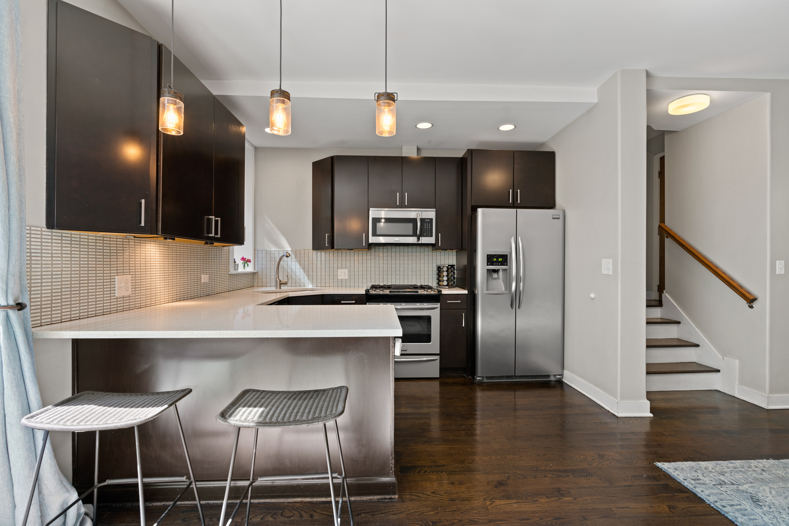 1525 N Claremont Avenue Unit: 1A