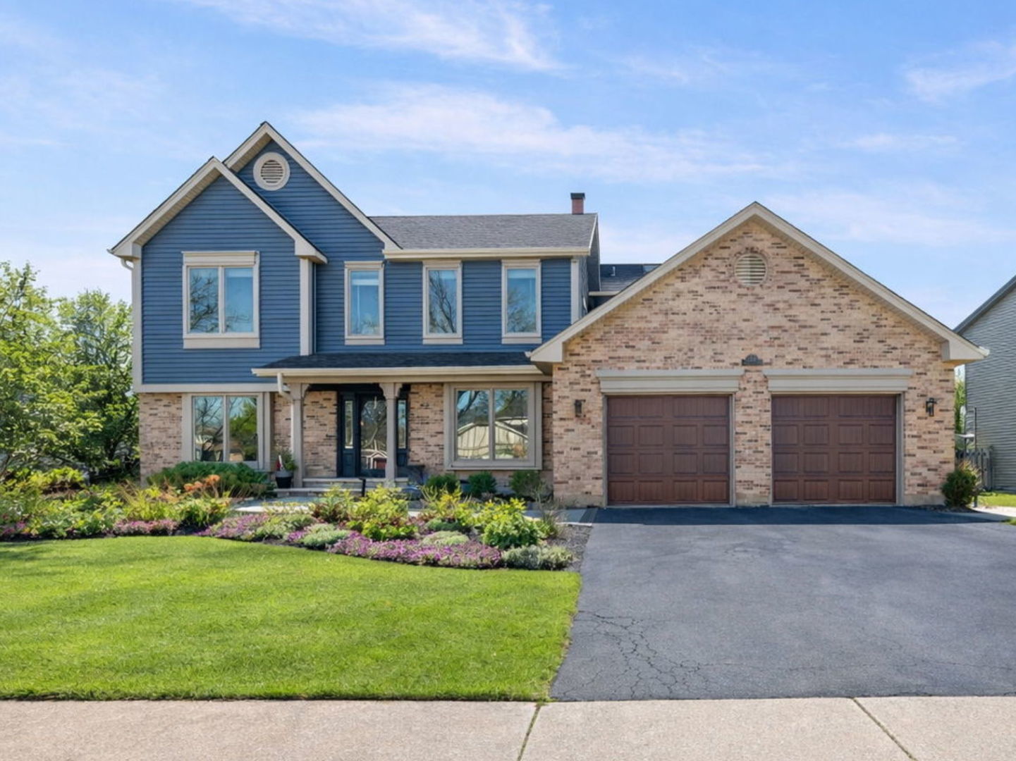 2005 N Woodland Lane