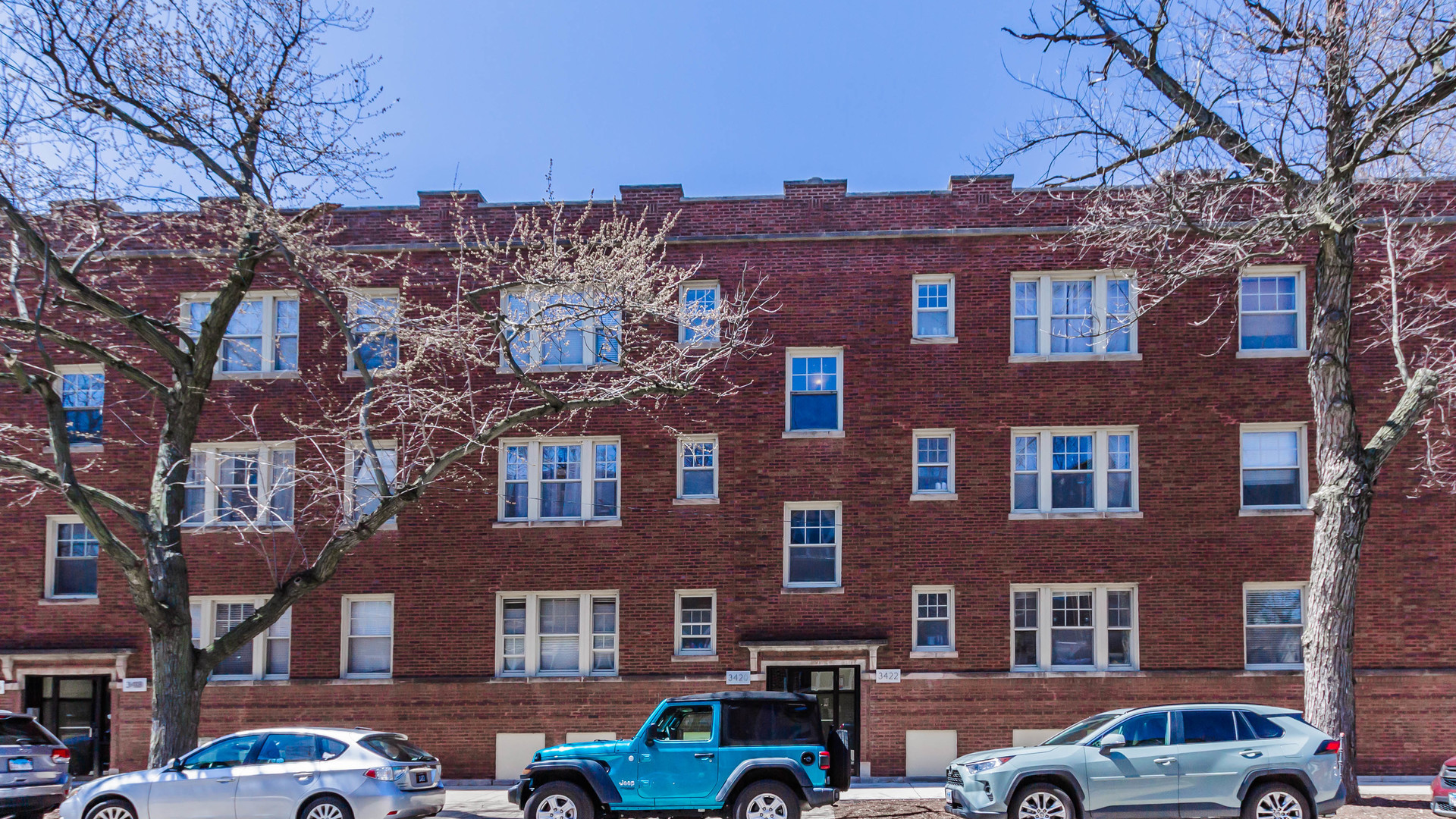 3422 N WOLCOTT Avenue Unit: 2