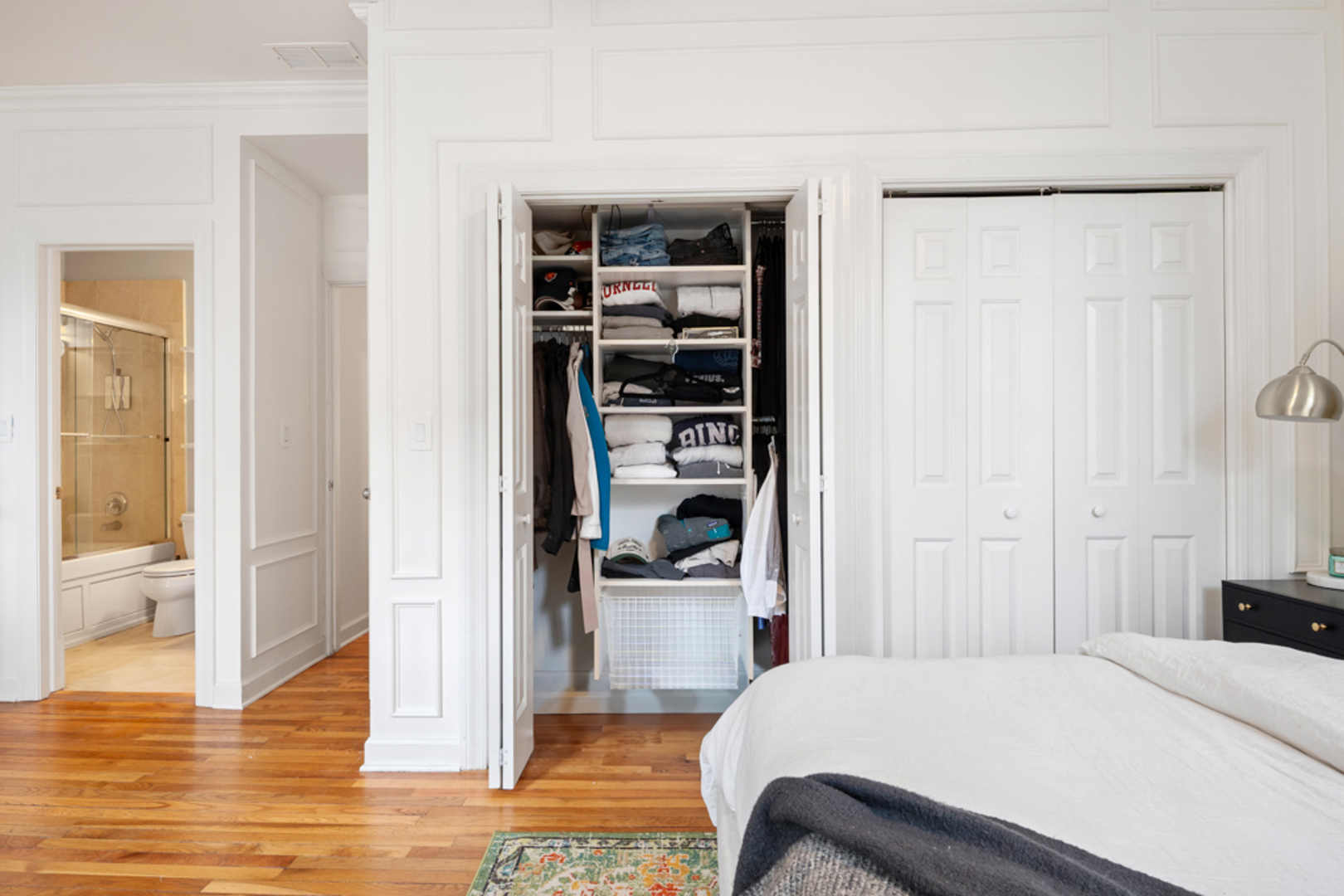 618 W Barry Avenue Unit: 2