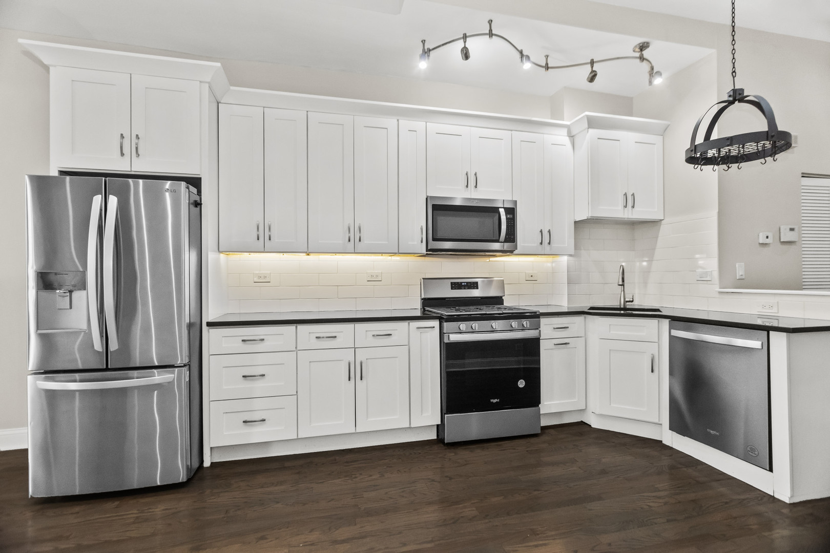 2247 W MONROE Street Unit: 3