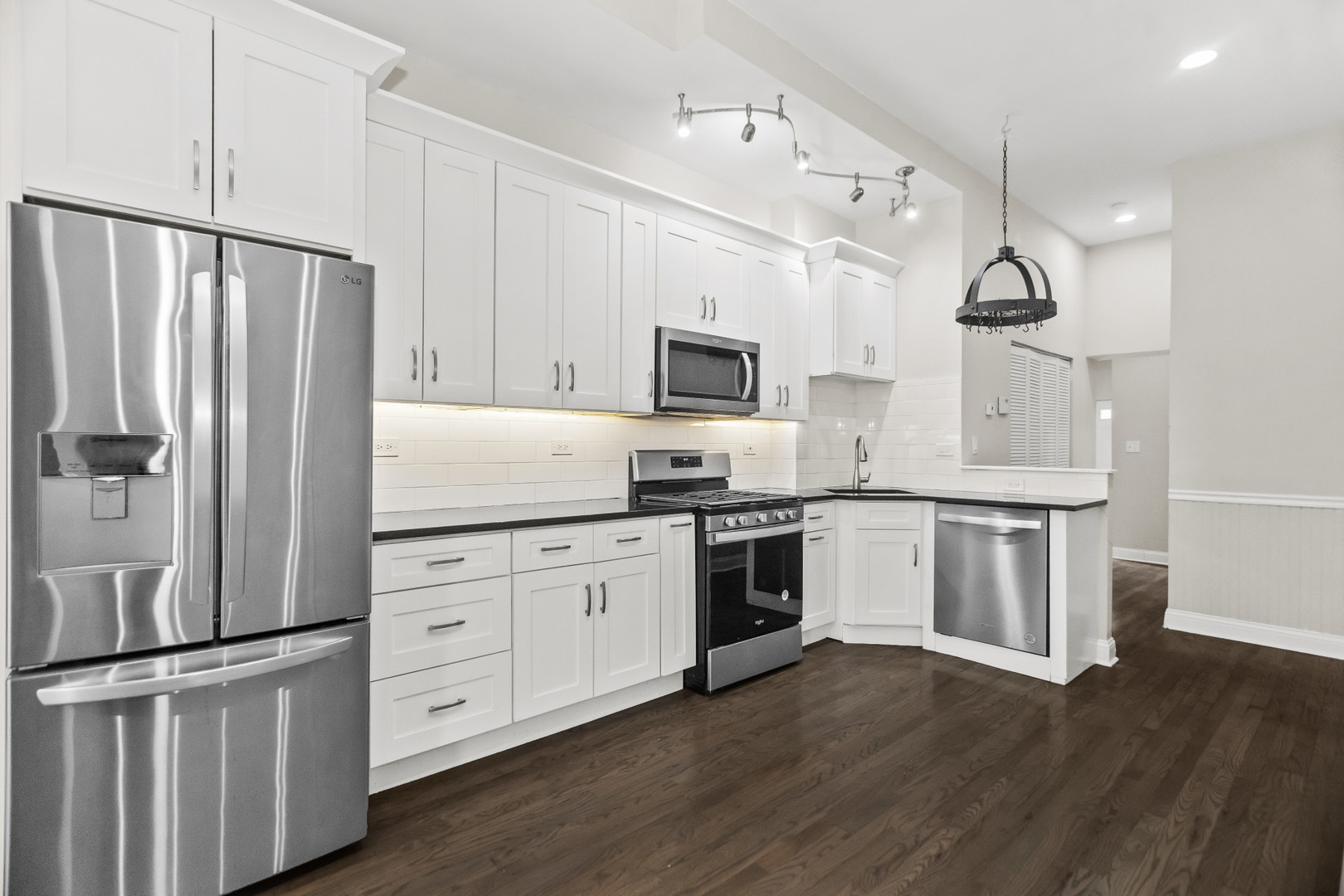 2247 W MONROE Street Unit: 3