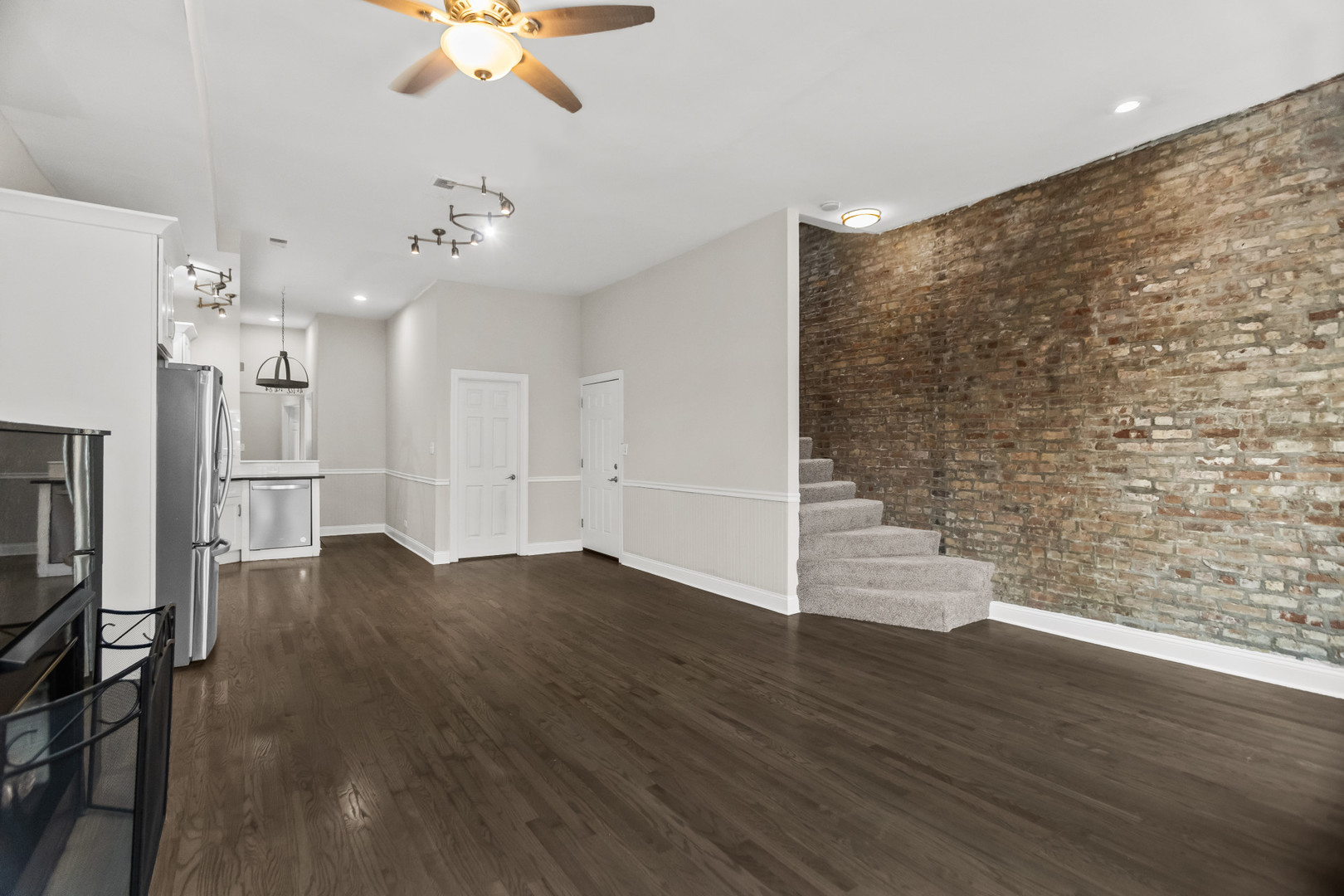 2247 W MONROE Street Unit: 3