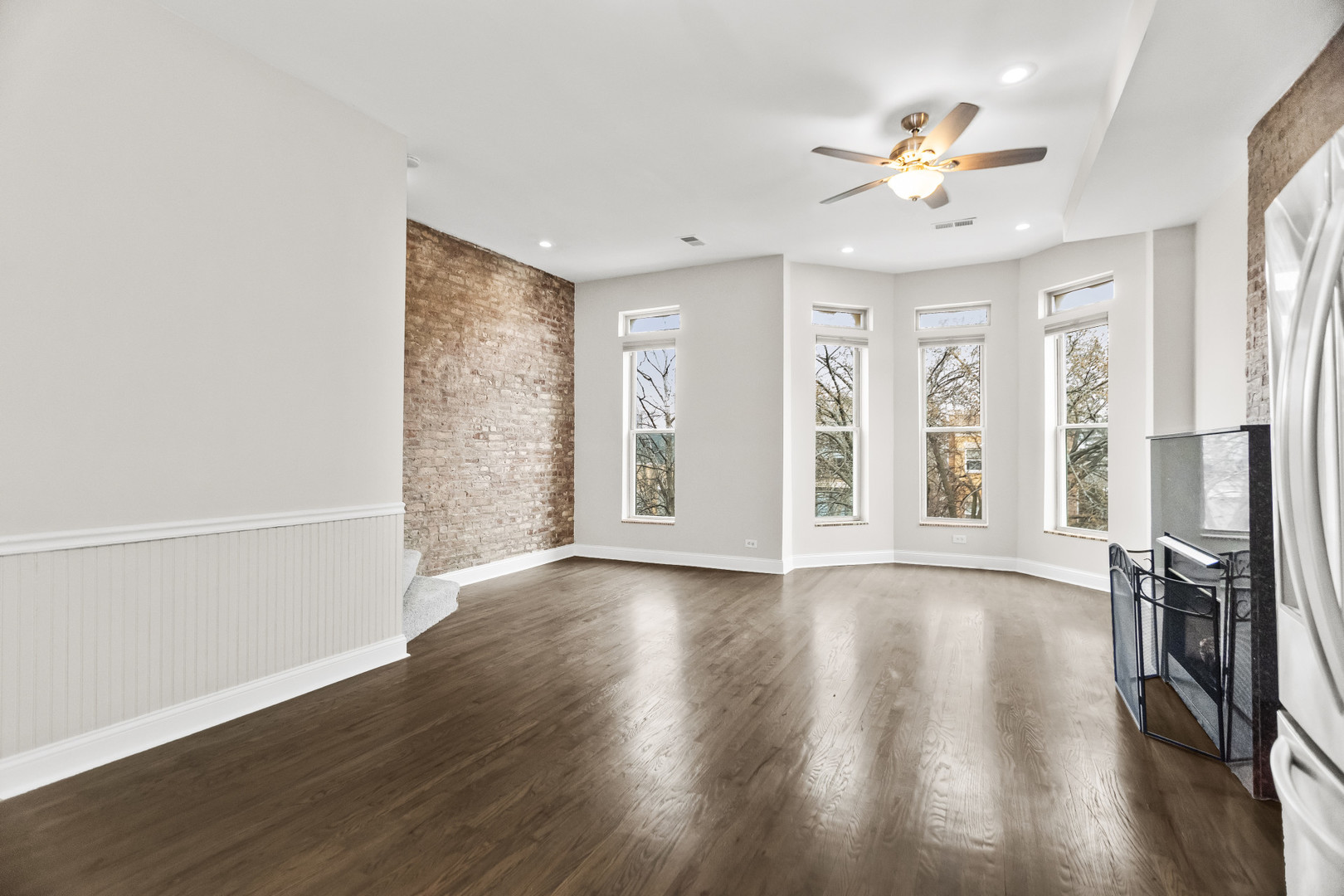 2247 W MONROE Street Unit: 3