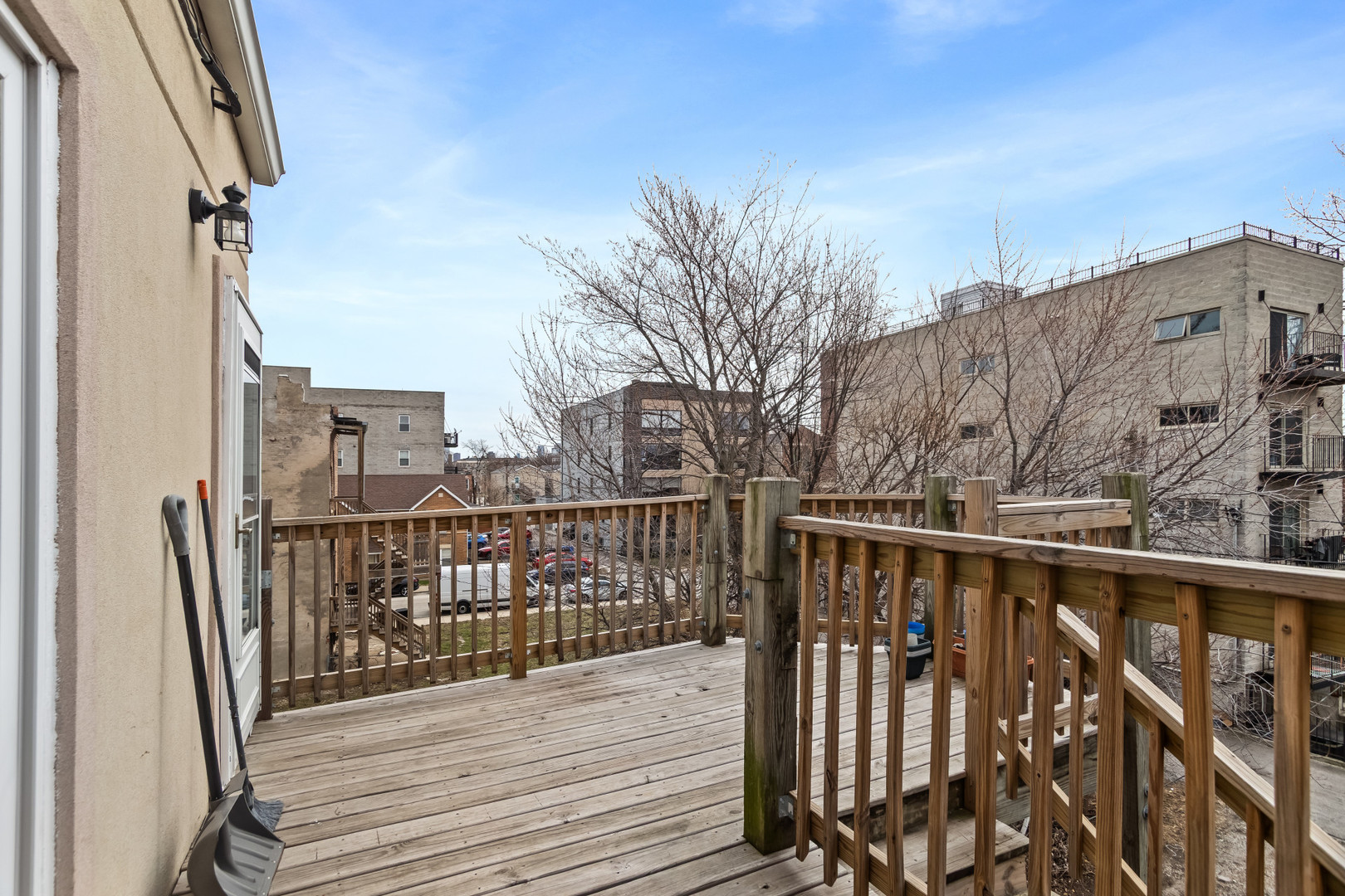2247 W MONROE Street Unit: 3