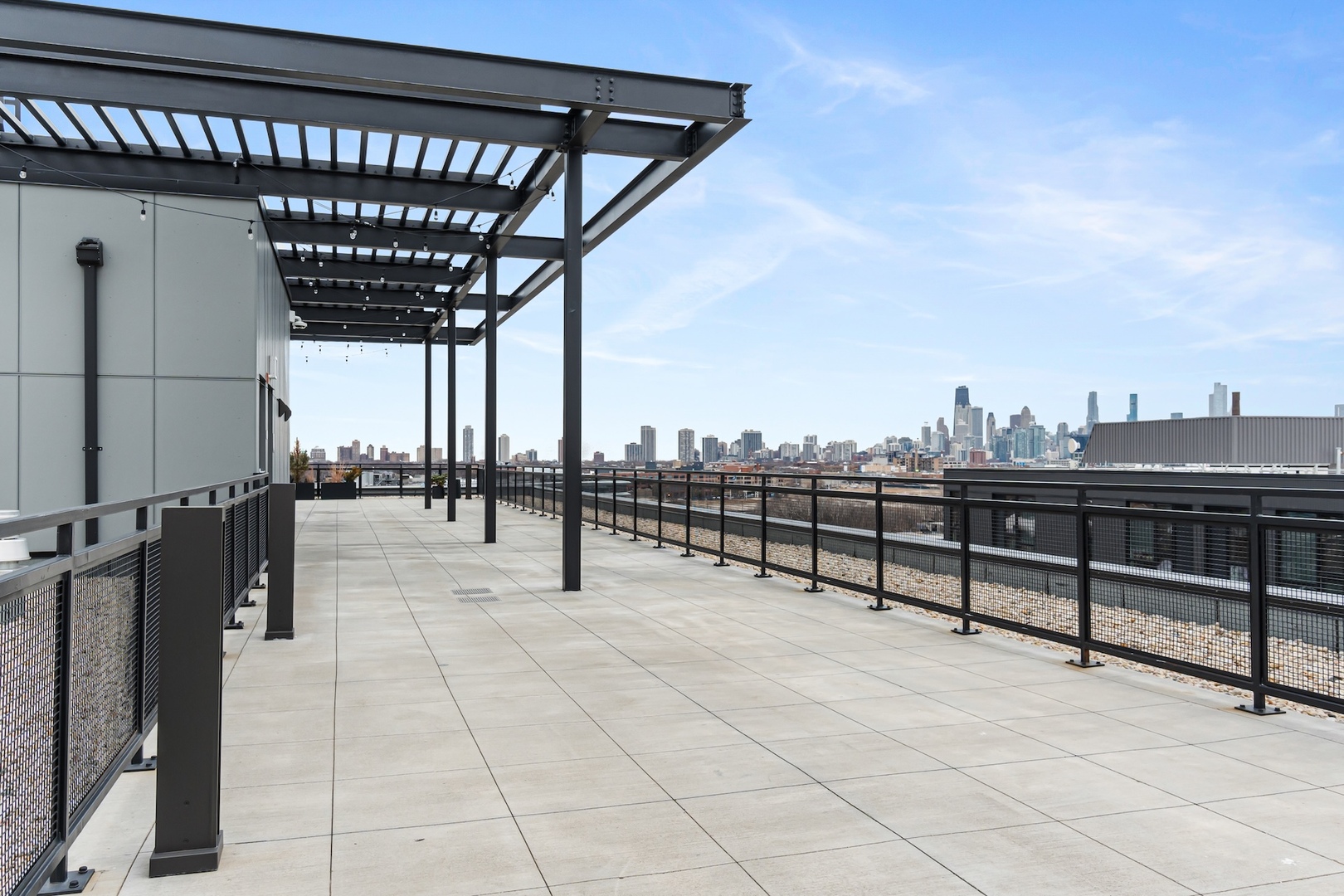 1701 W Webster Avenue Unit: 605