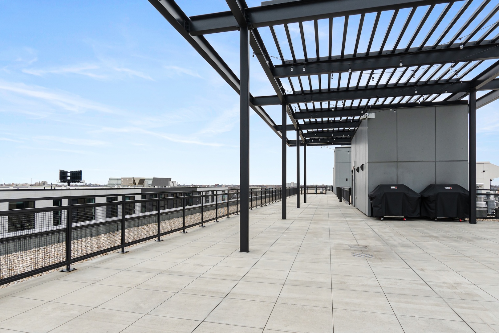 1701 W Webster Avenue Unit: 605