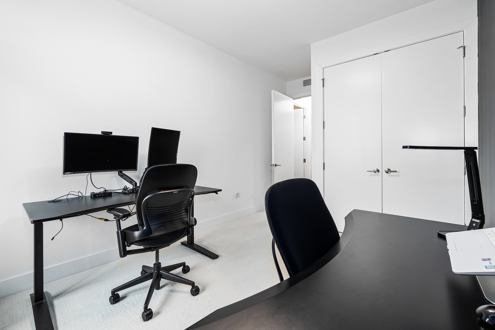 1701 W Webster Avenue Unit: 605