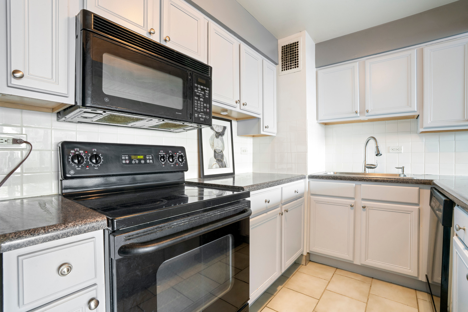 6030 N Sheridan Road Unit: 508