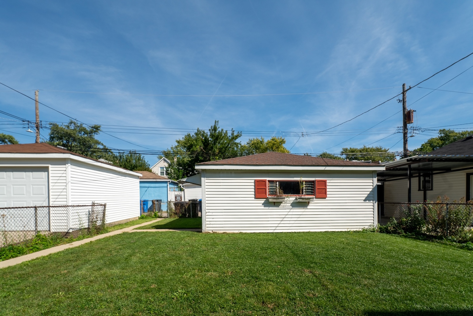 4541 N HARDING Avenue