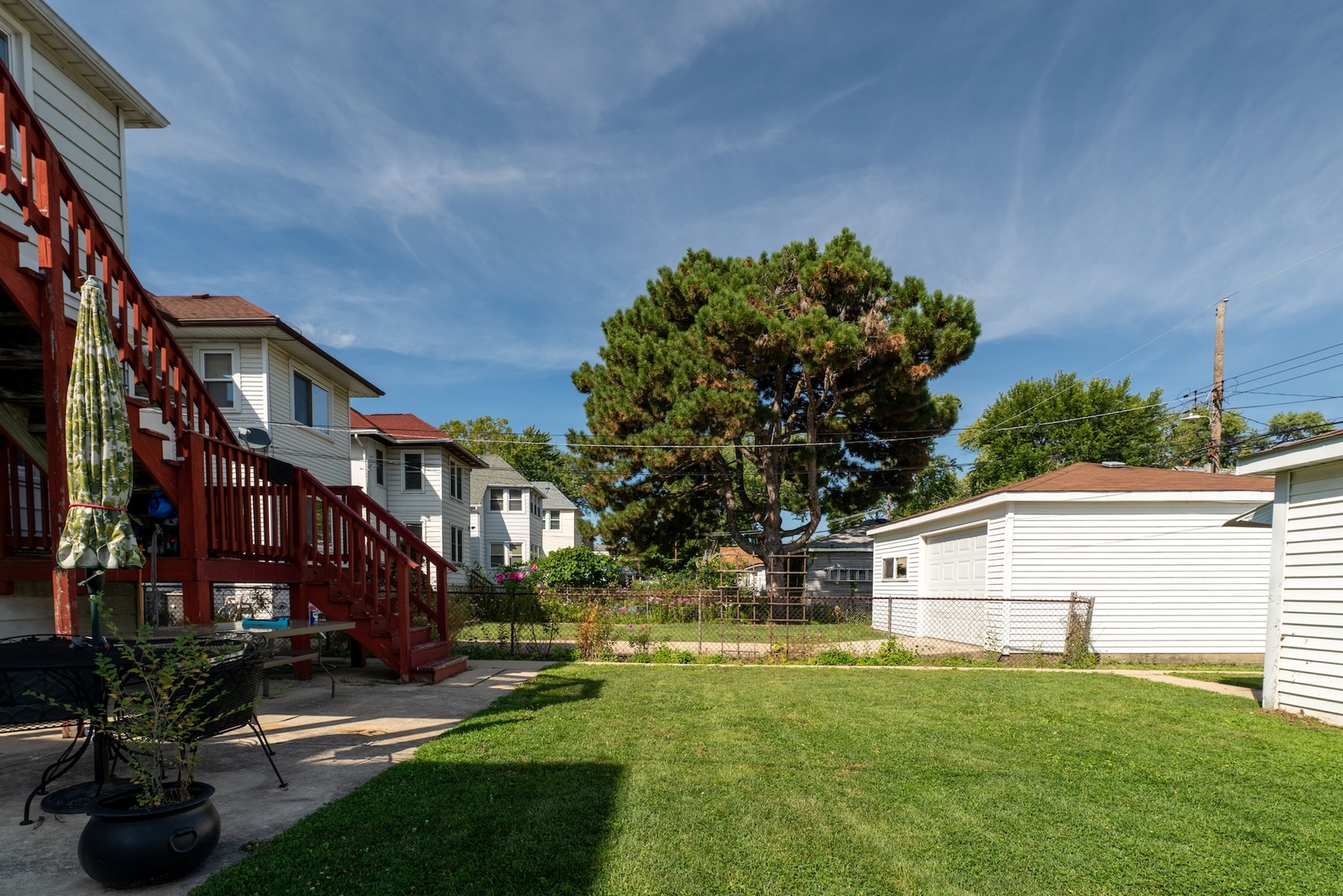 4541 N HARDING Avenue