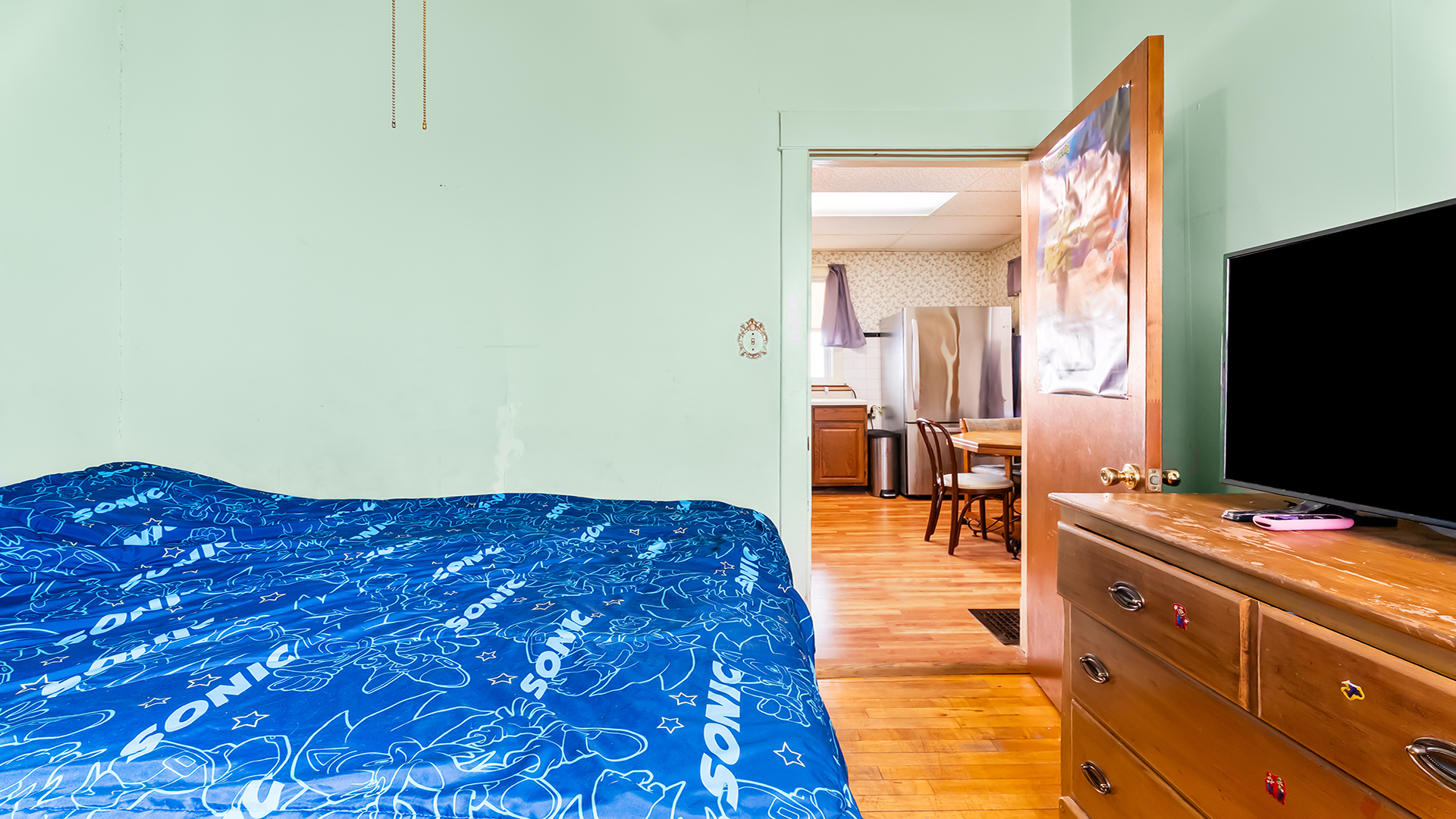 4541 N HARDING Avenue