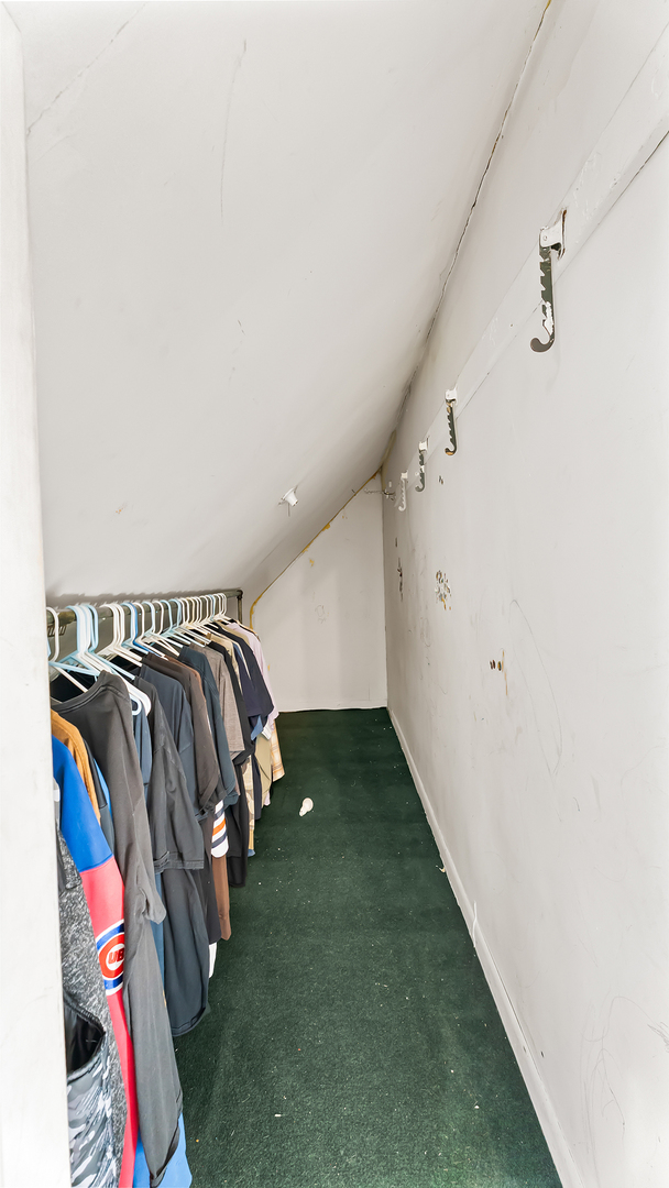 4541 N HARDING Avenue