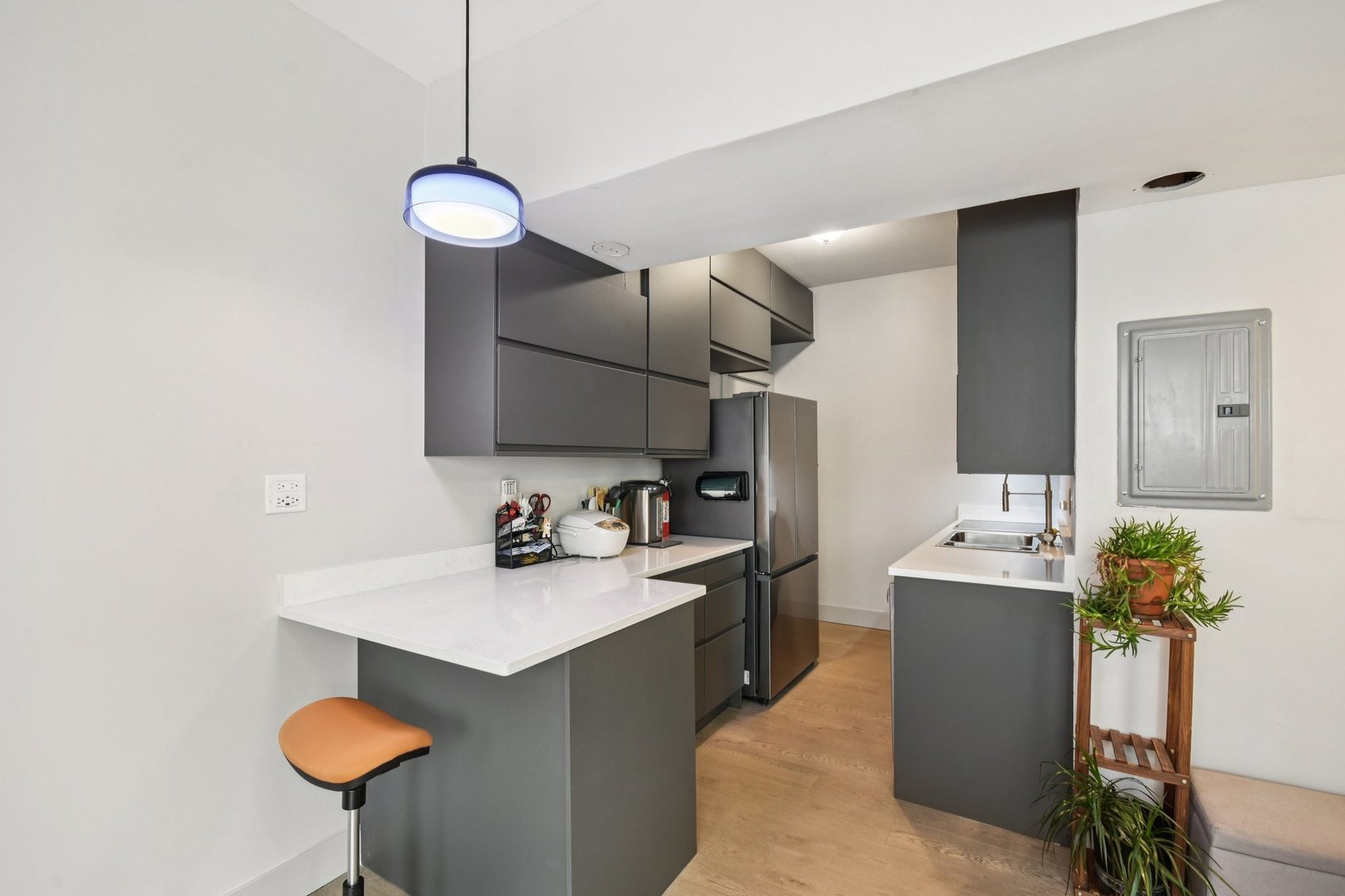744 W California Terrace Unit: 1