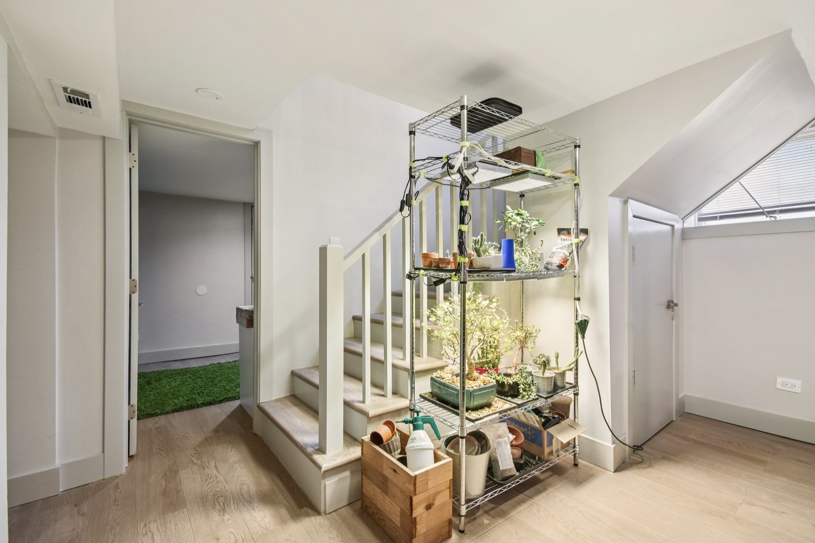 744 W California Terrace Unit: 1