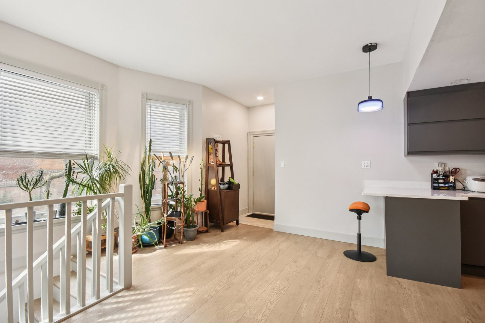 744 W California Terrace Unit: 1
